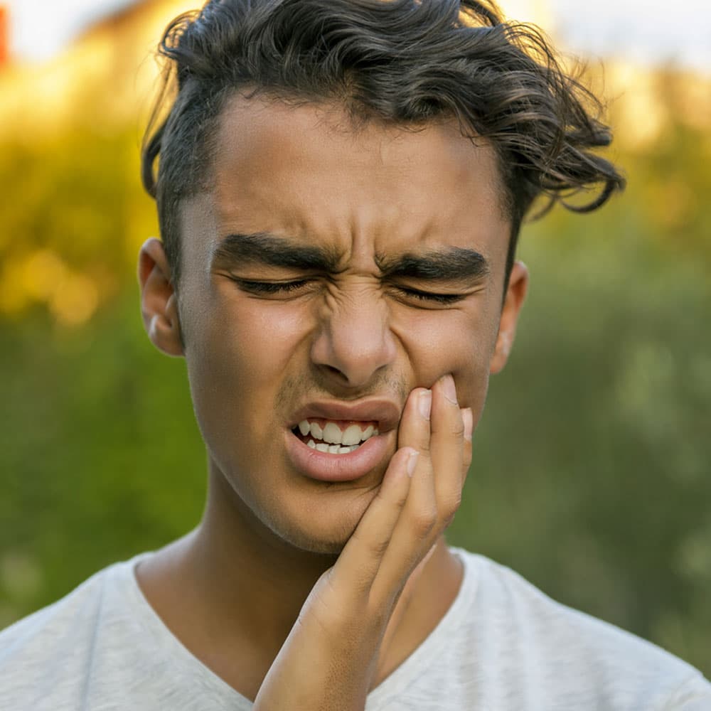 Experiencing Tooth Pain in Sherwood Park? Get Relief Now at Sherwood Park Dental Care Centre!